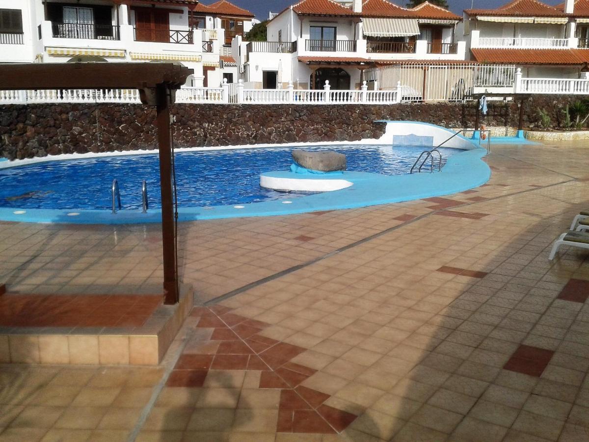 Bambu Appartement Arona  Buitenkant foto