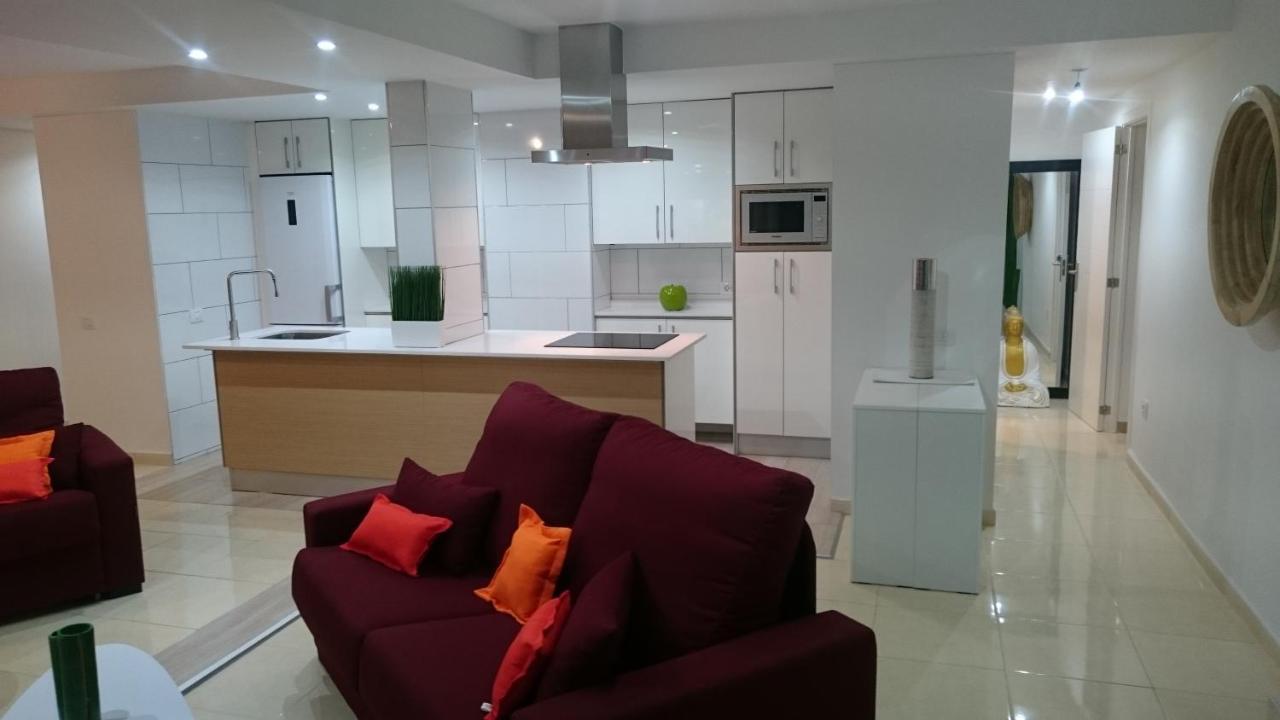 Bambu Appartement Arona  Buitenkant foto