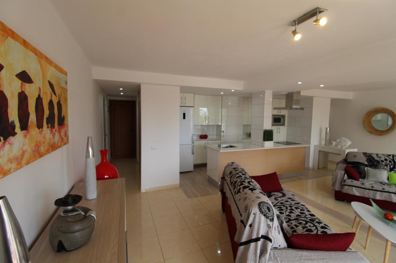 Bambu Appartement Arona  Buitenkant foto